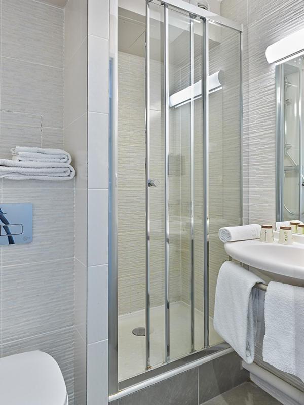 Hotel Revotel Nancy Centre Gare Et Congres Ngoại thất bức ảnh