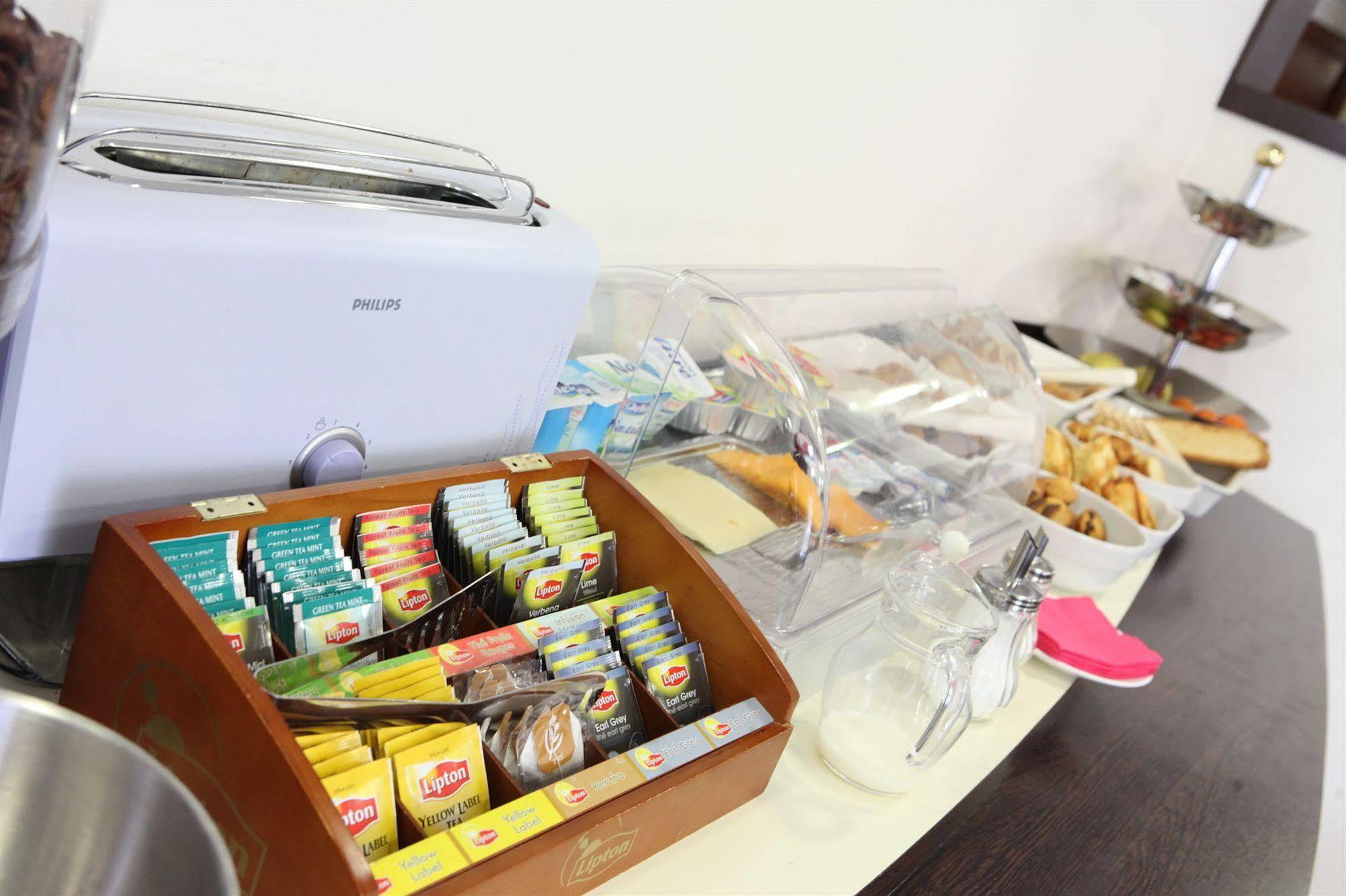 Hotel Revotel Nancy Centre Gare Et Congres Ngoại thất bức ảnh